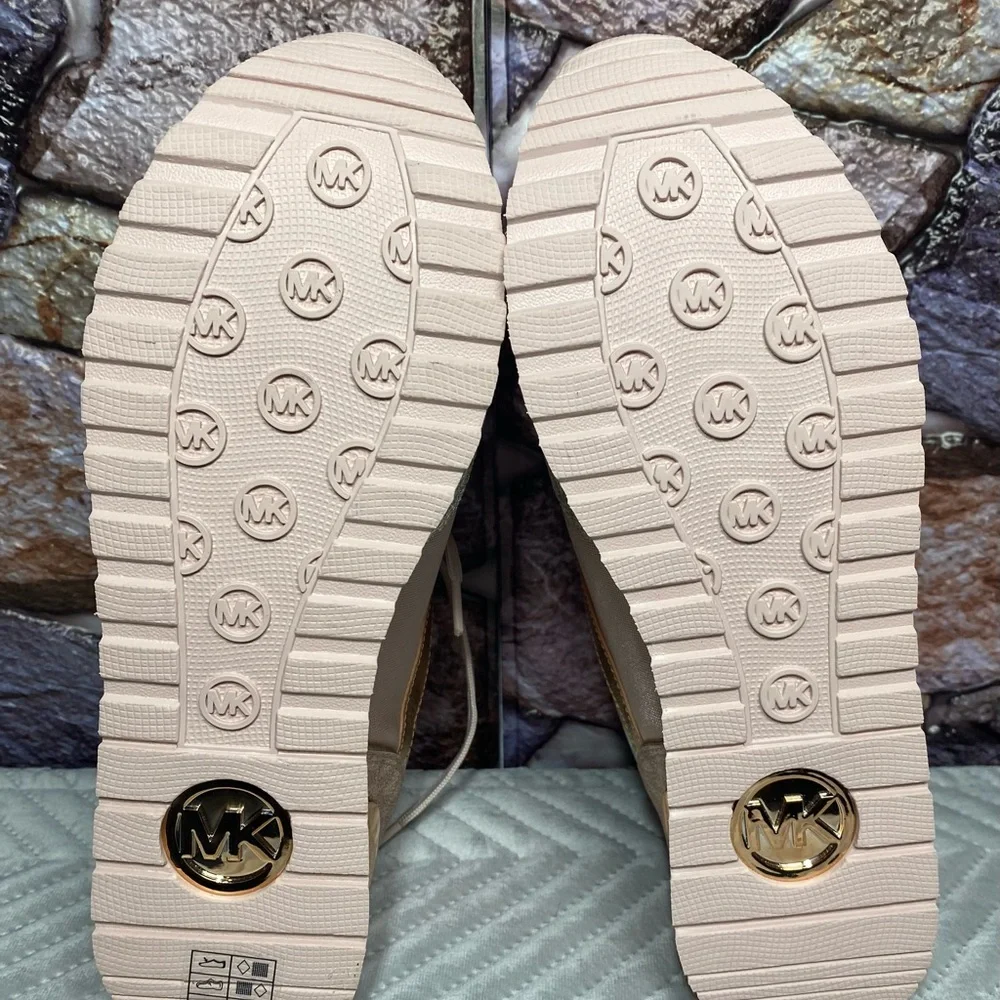 MICHAEL KORS MADDY TRAINER TECH CANVAS - Picture 5 of 9